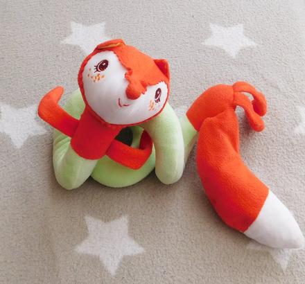 Závěsná hračka-liška,