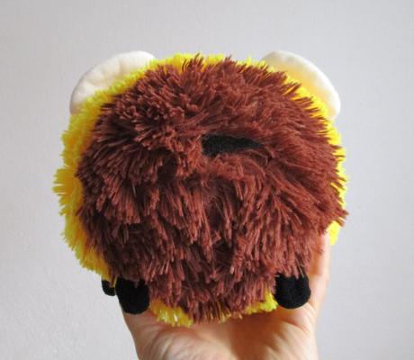 Plyšový čmelák 20 cm, 