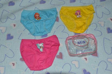 Bavlněné spodní kalhotky, 3 ks a taštička , 104