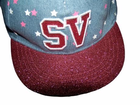 Nová dívčí kšiltovka, 