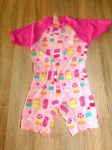 Dívčí plavkový overal, 92