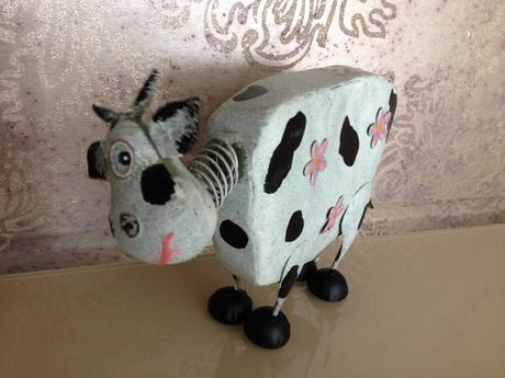 Plechová kravička dekorace balkon zahrada terasa, 