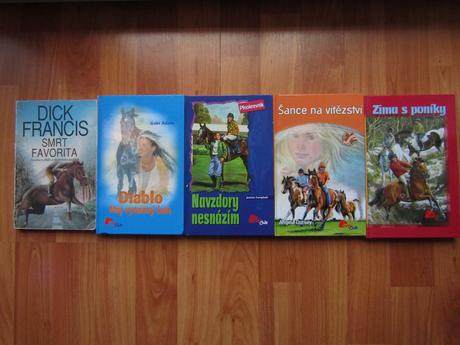 Knihy pro milovnice koní-pony club-4 ks+detektivka,