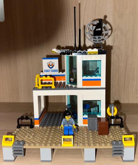 Lego city 60167 základna pobřežní hlídky,