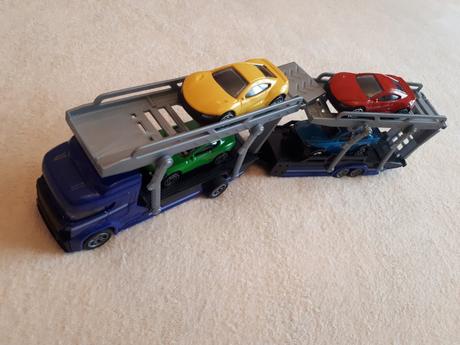 Autopřepravník + 4 autíčka,