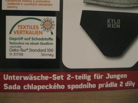 Spodní tílko a slipy, 122