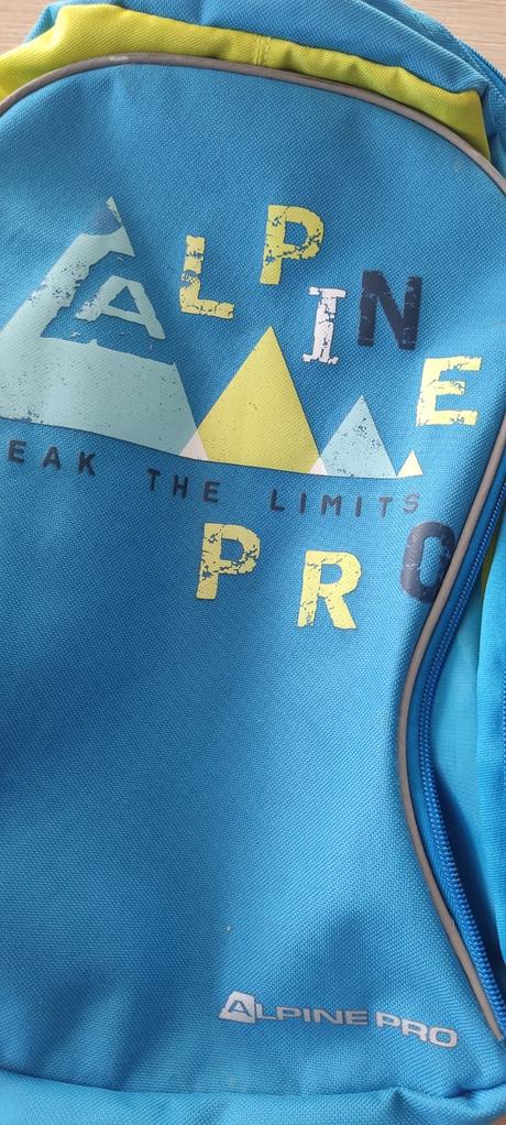 Krásný batoh alpinepro, 