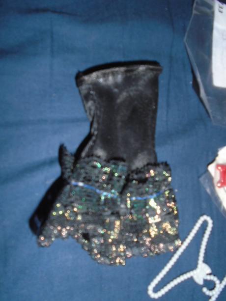 Barbie doplňky kytara šaty jídlo, 