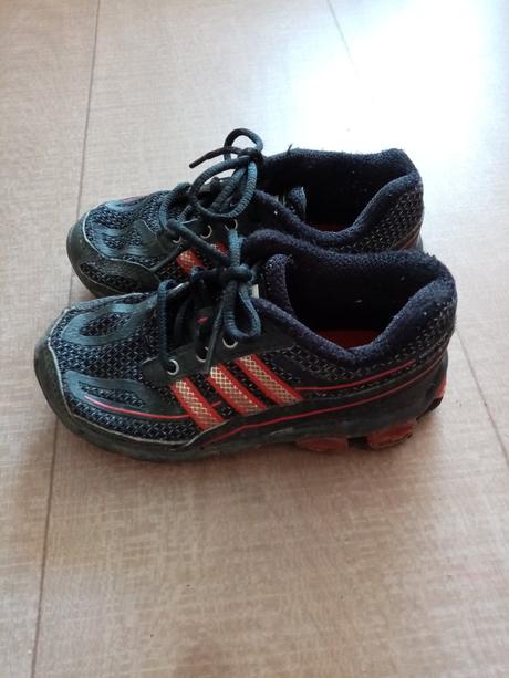 Botasky adidas vel. 26, adidas,26