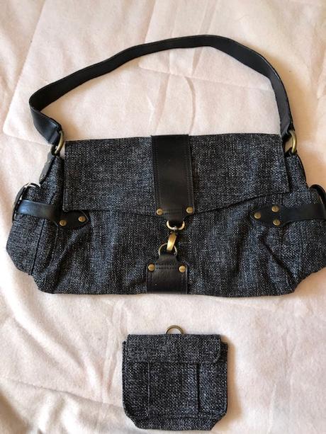 Sedo cerna kabelka s odepinaci penezenkou, mango