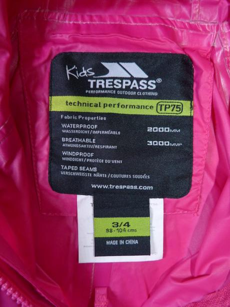 Trespass nepromokavá kombinéza 3-4 roky., 104