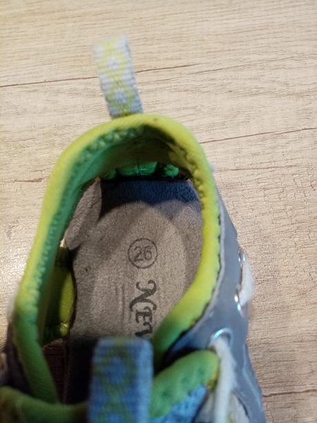 Sandály neverest vel. 26, 26