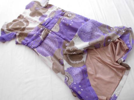 Fialovo-béžové šaty, l