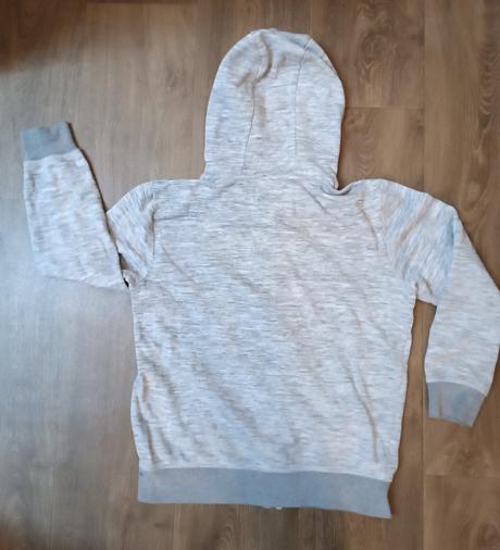 Chlapecké mikiny reserved 152,chapter young 158, reserved,152