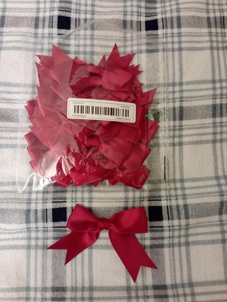 24 kusů saténových mašliček, 