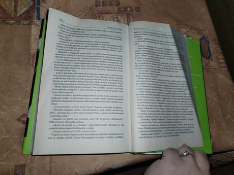 Kniha - záchvat - robin cook,