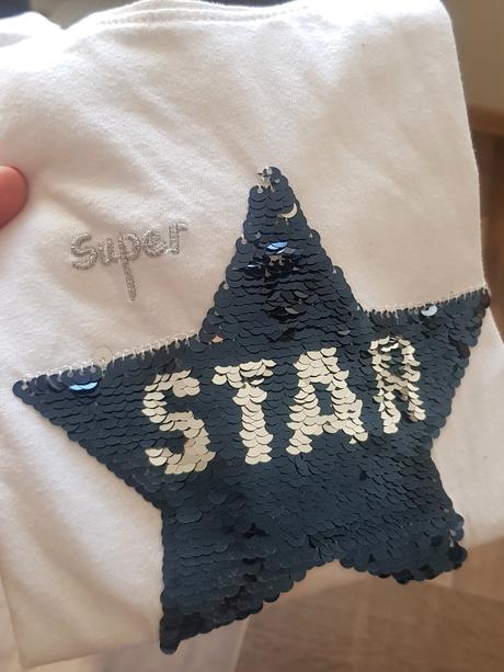 Dívčí triko s měnícím motivem, 122