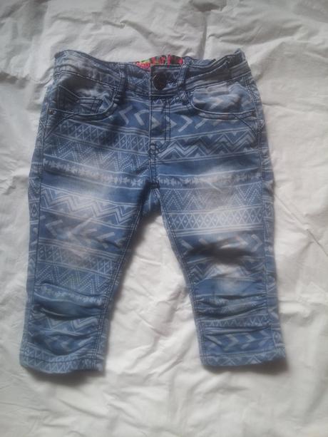 Džínové kraťasy, 122