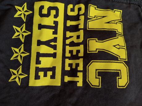 Černé kraťasy, 128