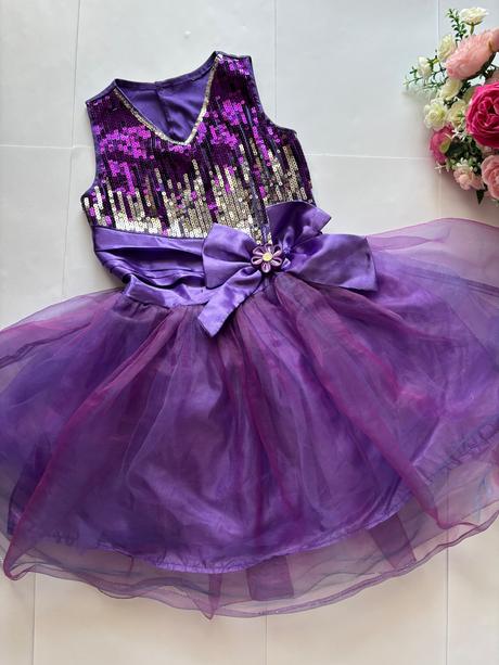 Ob/ šaty fialové - v.cca 3/4 roky, 104