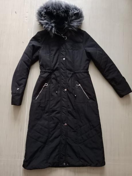 Krásná dlouhá zimní bunda vel.s, s