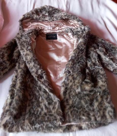 Op 6. společenský kožíšek, 8 let, river island,134