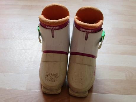 Přeskáče munari bílé 200 mm, 31