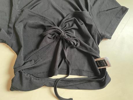 Crop top s průstřihem, vel s, shein, s