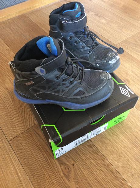 Jarní-podzimní vyteplené tenisky -boty, umbro,32