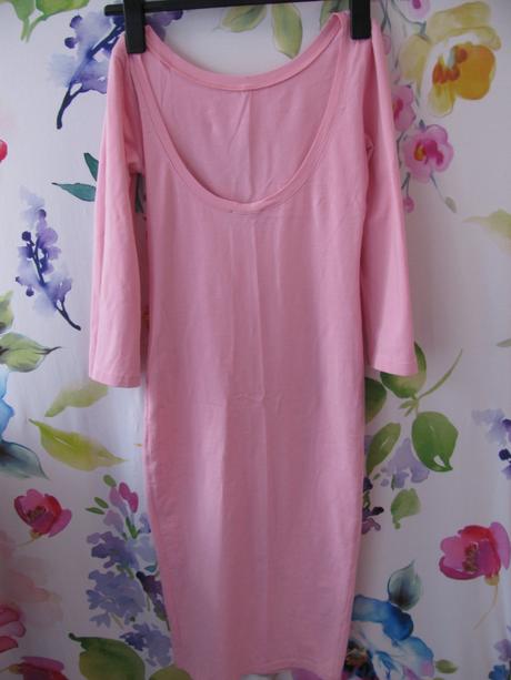 Dámské letní přiléhavé šaty fasardi, s