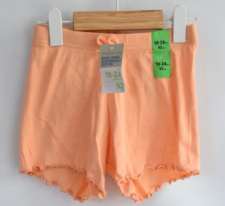 Kraťasy vel. 18 - 24 m, primark,92