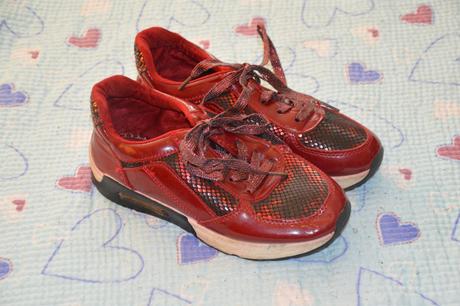 34 35 36 červené boty na tkaničky, 34