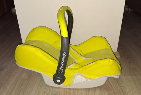 Autosedačka pro panenku bebecomfort,