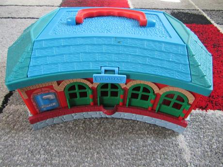 Depo,garáž thomas na mašinky, 
