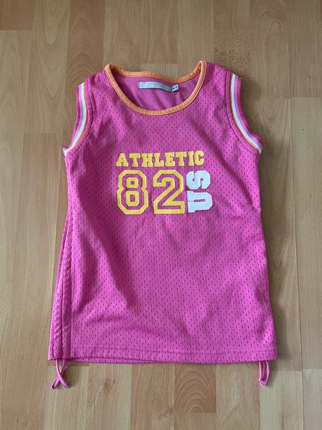 Dívčí sportovní tílko, 134