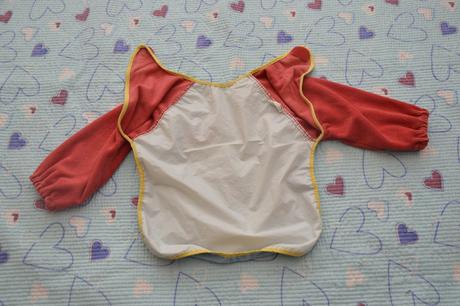 Nepropustný bryndák s rukávy, 