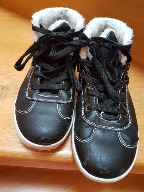 Vyteplene kotnikove tenisky, 32