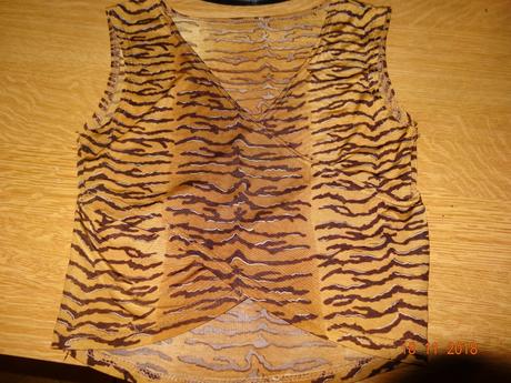 Dívčí bolerko tygr, 152