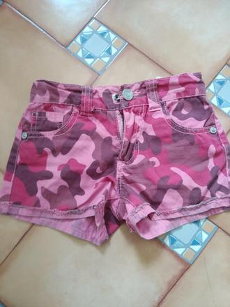 Kraťasy guess, guess,110