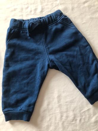 Modré tepláčky, 68