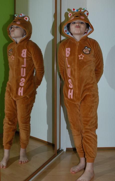 Chlupatý hebký dívčí overal slečna mevídková bbc, george,134