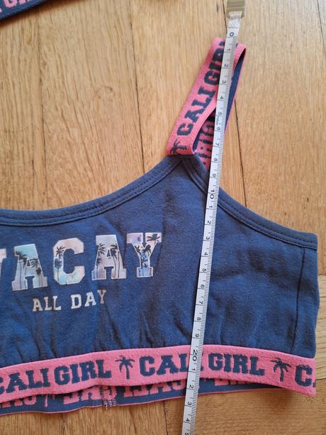 Podprsenka crop top vel. 134 / 140, primark,134