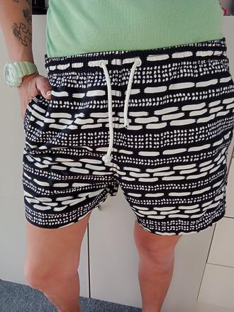 Šortky zn."h&m" vel."m", h&m,m