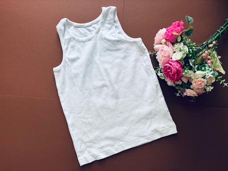 Tílko bíle zn. next - v.7/8 let, next,128