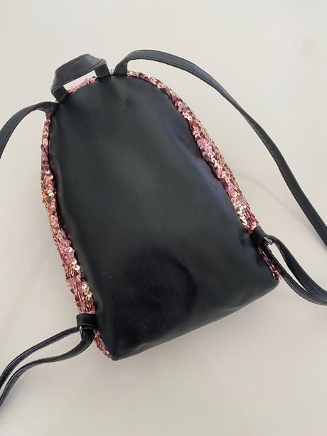 Dívčí baťůžek justice, 