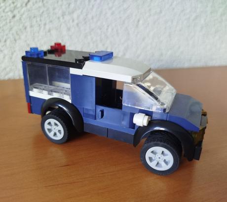 Stavebnice playtive "lego"- policejní stanice,