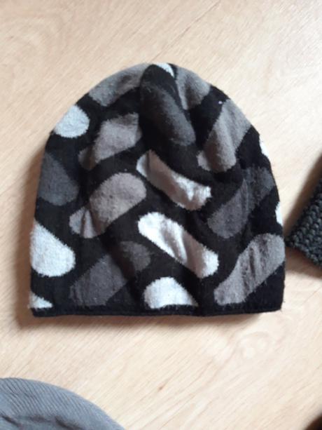 Čepice 5x i jednotlivě 8-12 let,