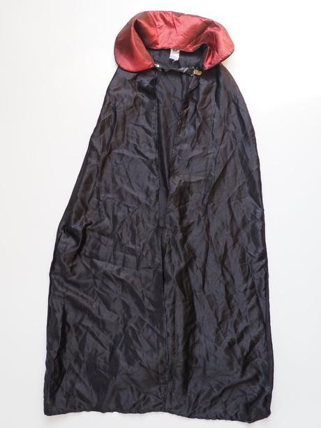 Kostým upír vel 146 a větší,