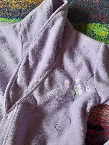Holčičí fialkový župan se srdíčky na holčičku, 128