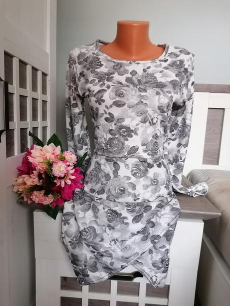 Květované šaty, s